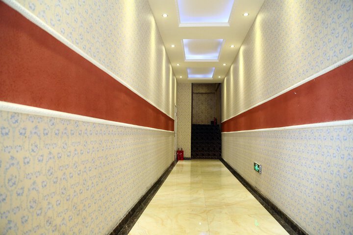 Hotel Interior 9 of 15