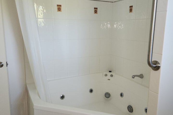 Room 53 of 72