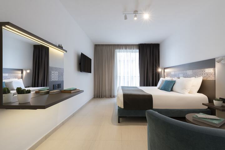 Room 5 of 46