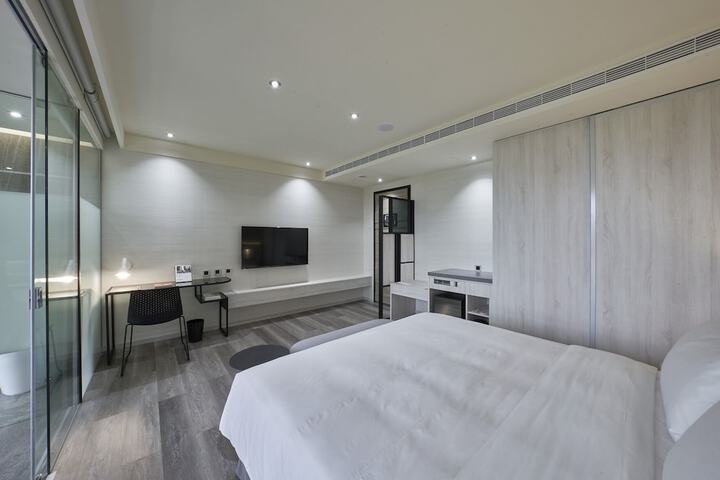 Room 12 of 54