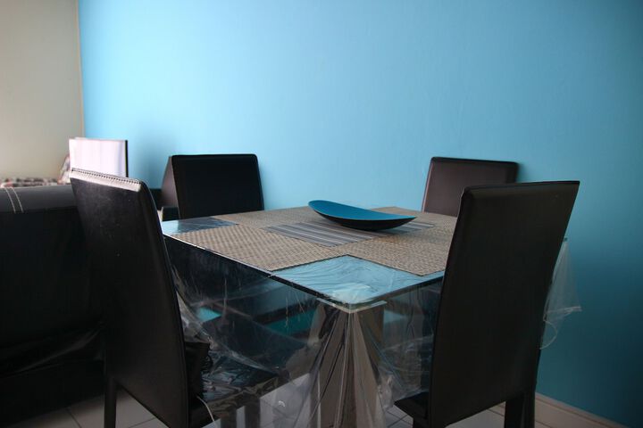 Room 11 of 28