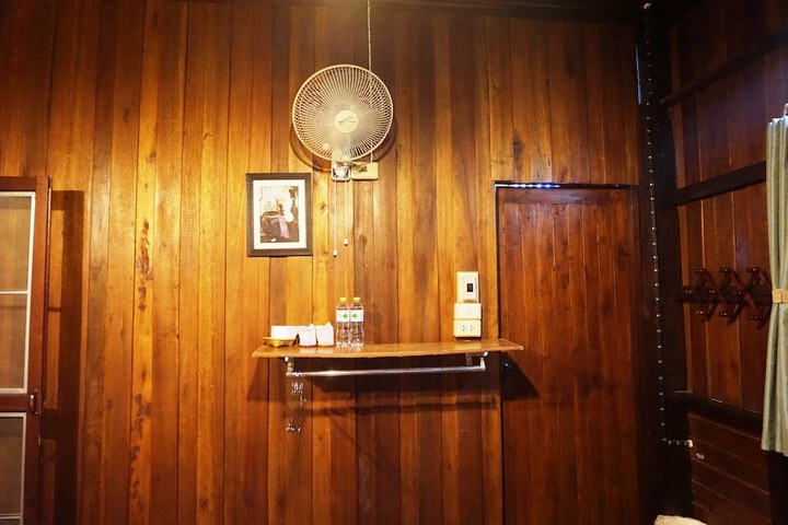 Room 21 of 55