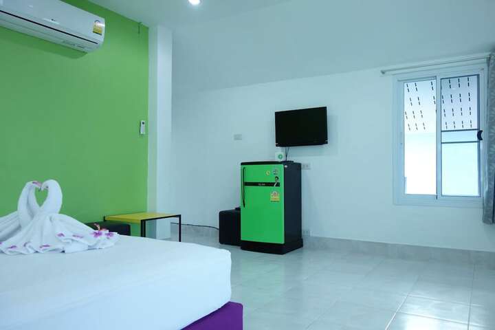 Room 27 of 51