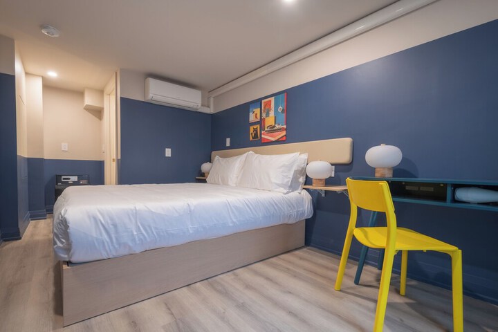 Room 12 of 29