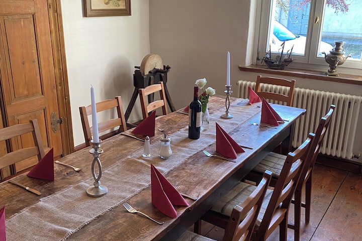 Dining 80 of 101