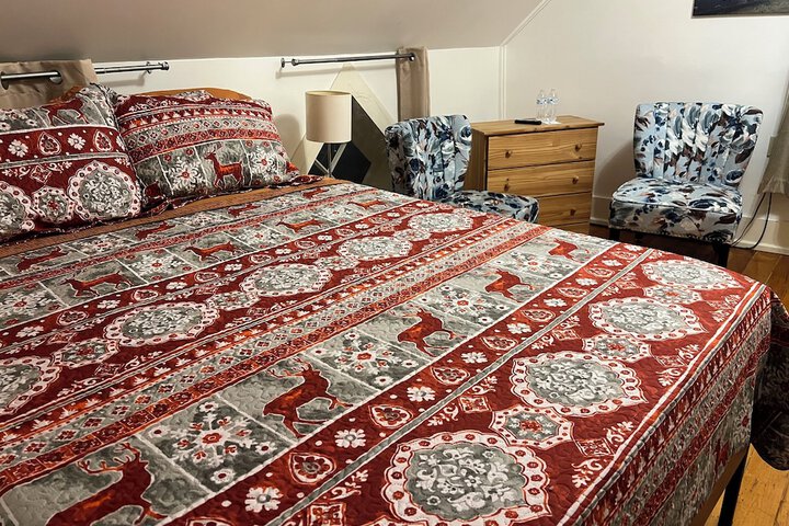 Room 48 of 103