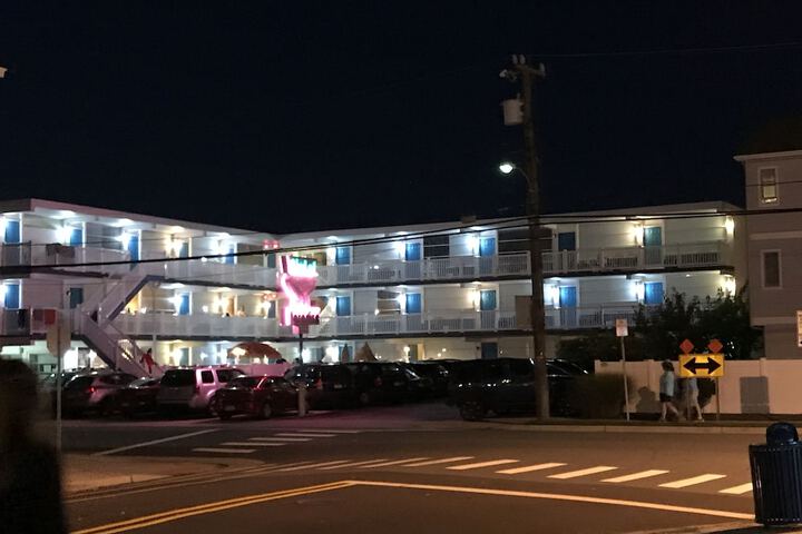 Exterior of Bird of Paradise Motel