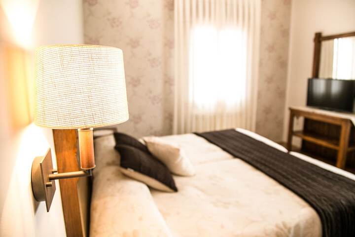 Room 28 of 134