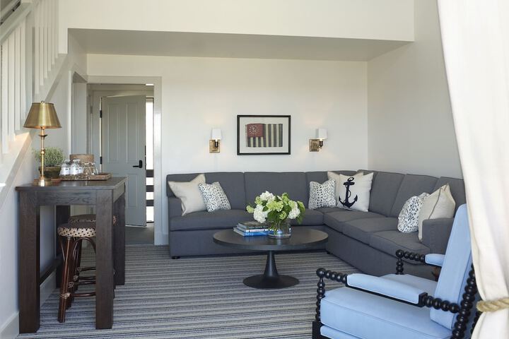 Signature Village Deluxe King Bed (7 of 15)