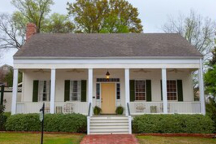 Marcias Cottages