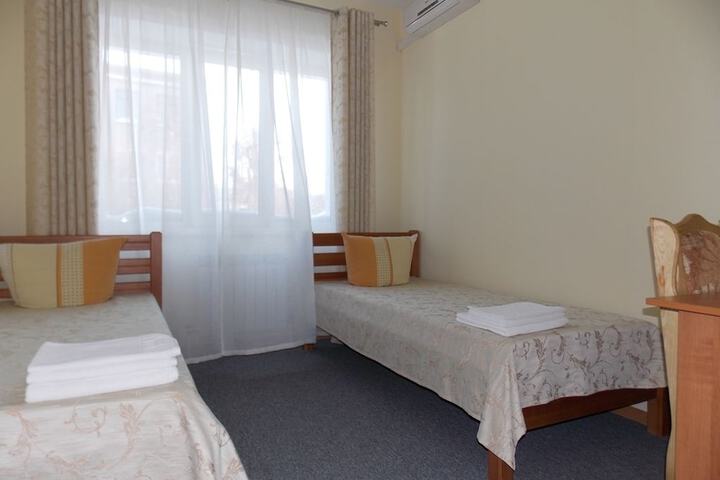 Room 5 of 31