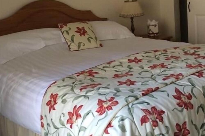 Room 2 of 17