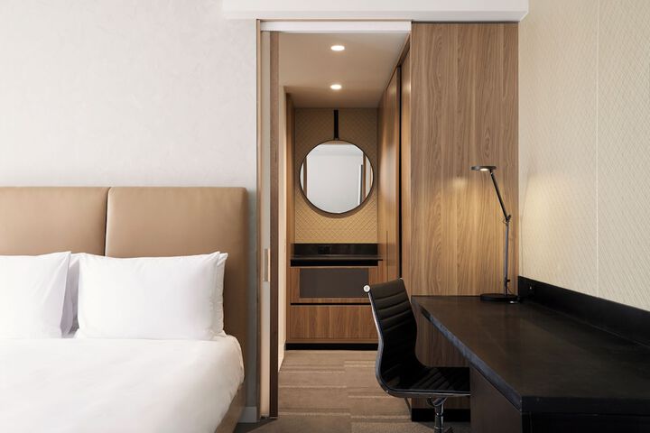 Room 8 of 45