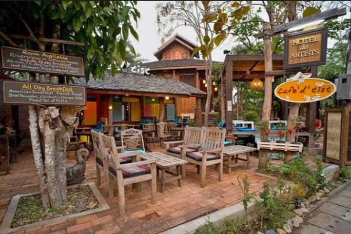 Dining Photos