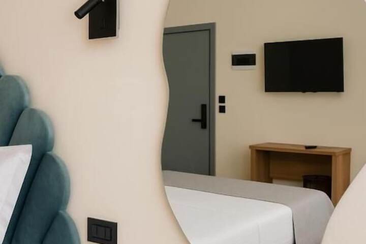 Room 8 of 23