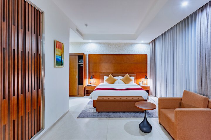 Room 19 of 33
