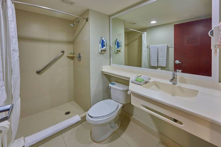 Clean Restrooms