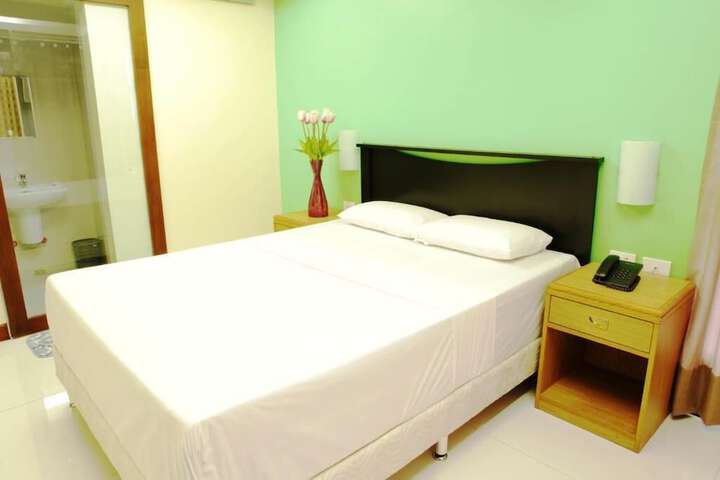 Room 15 of 50