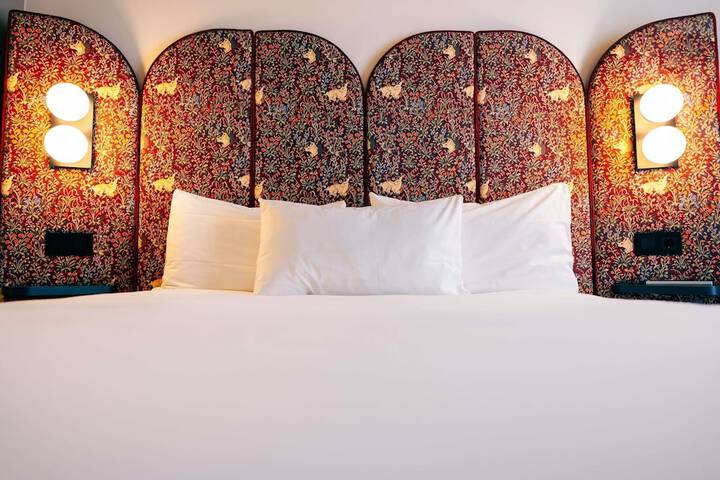 Room 10 of 87