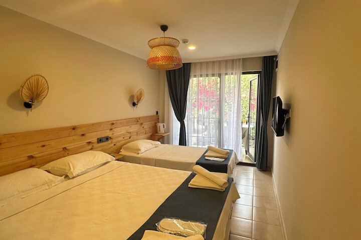 Room 7 of 26