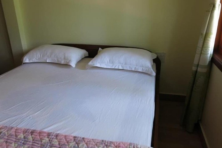 Room 4 of 29