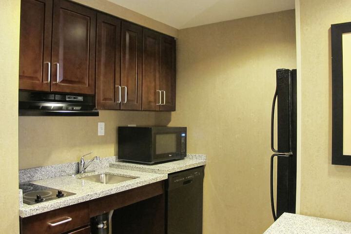 2 Queen Beds 1 Bedroom Suite (6 of 11)