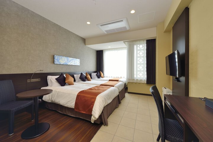 Room 21 of 171