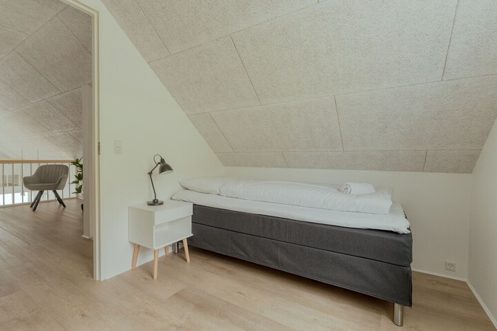 Room 5 of 22