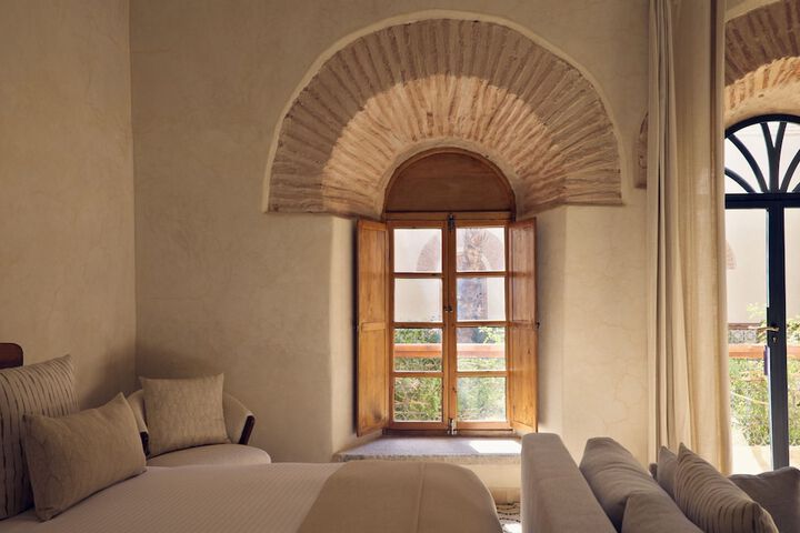 Room 6 of 36
