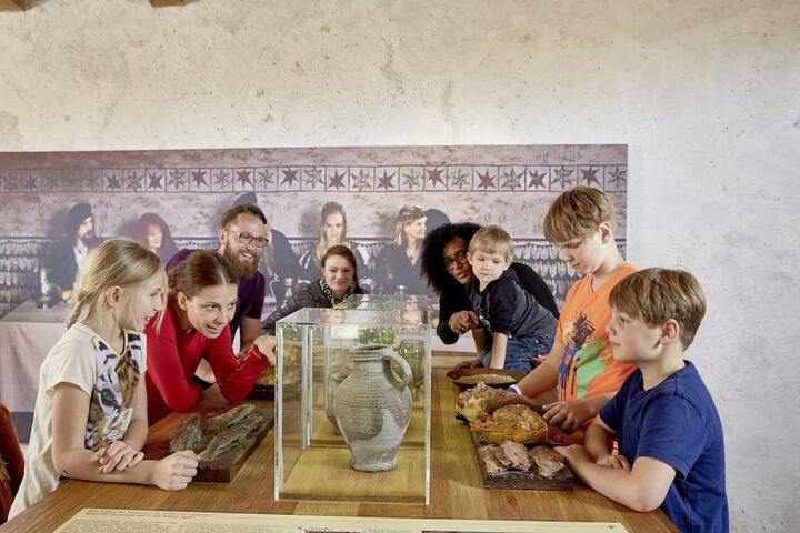 Childrens Activities 46 of 80