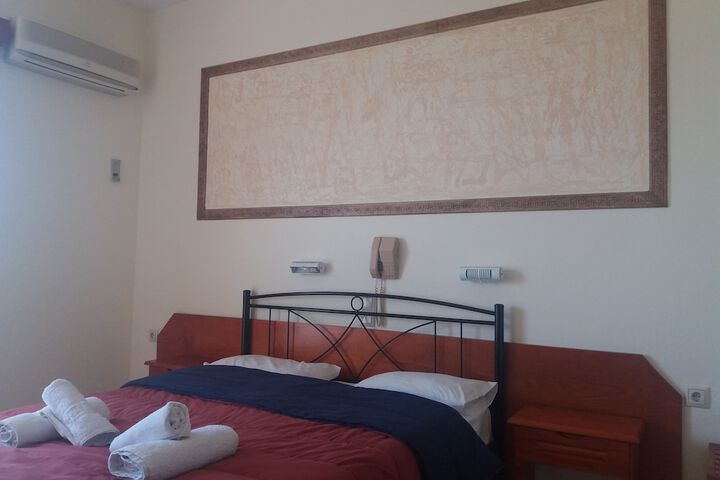 Room 8 of 66