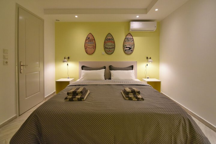 Room 16 of 37