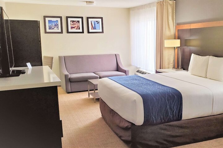 Room 25 of 82