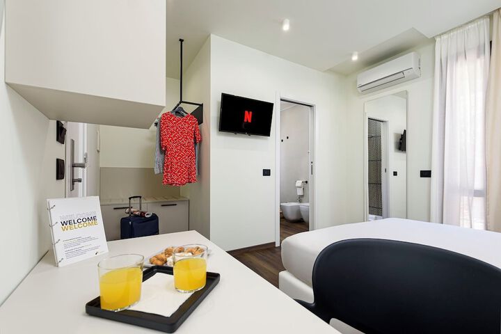 Room 33 of 116