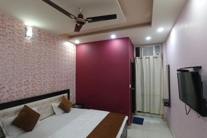 Room 17 of 50