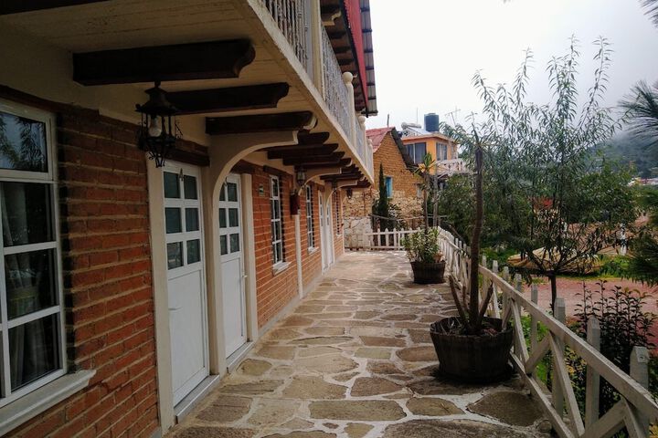 Hotel 47 of 48