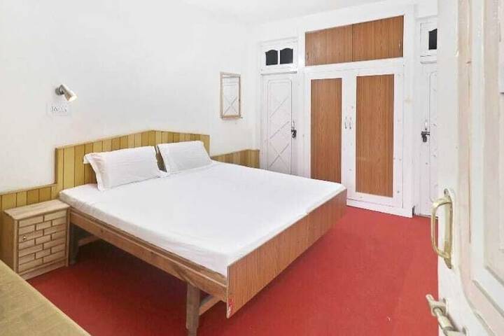 Room 2 of 13