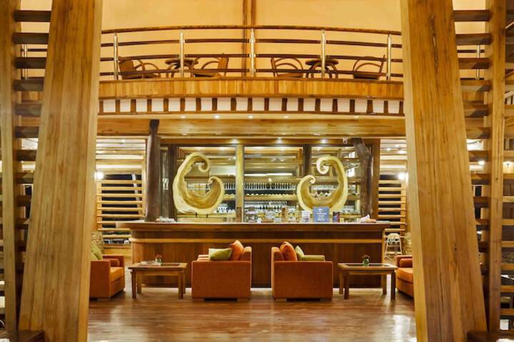 Hotel Interior 4 of 138