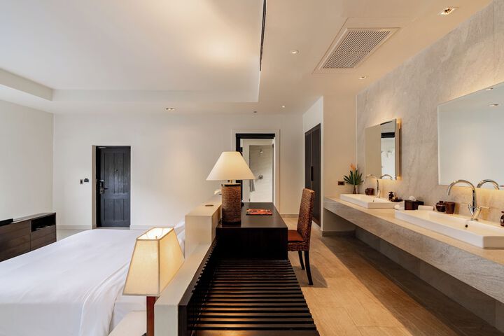 Room 42 of 229