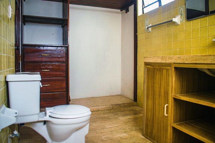 Room 50 of 54