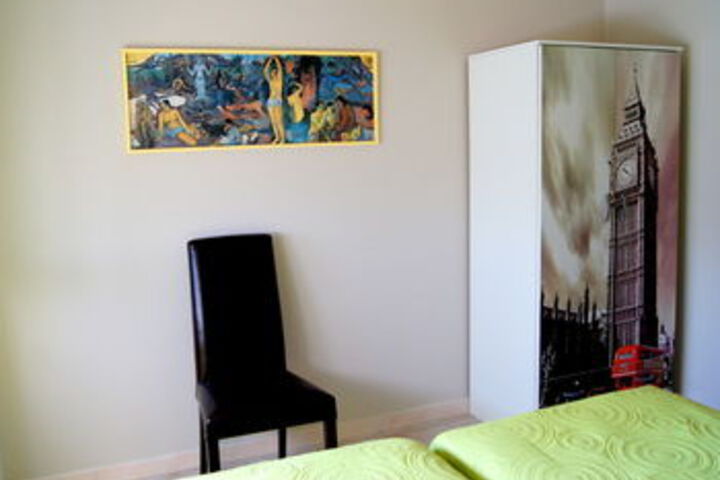 Room 11 of 23