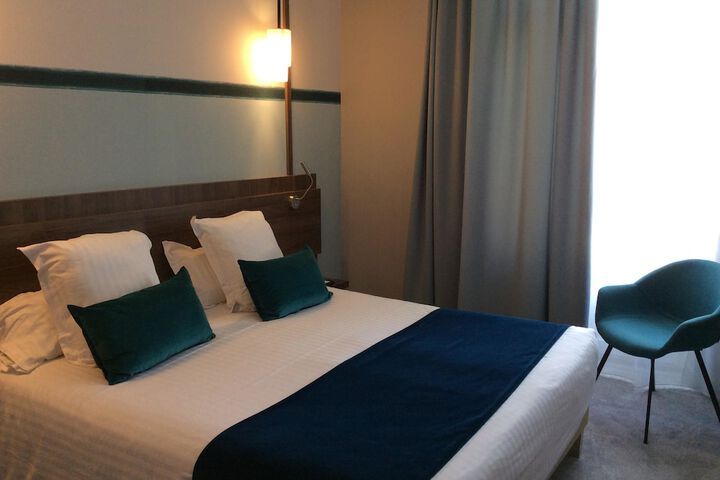 Room 9 of 52