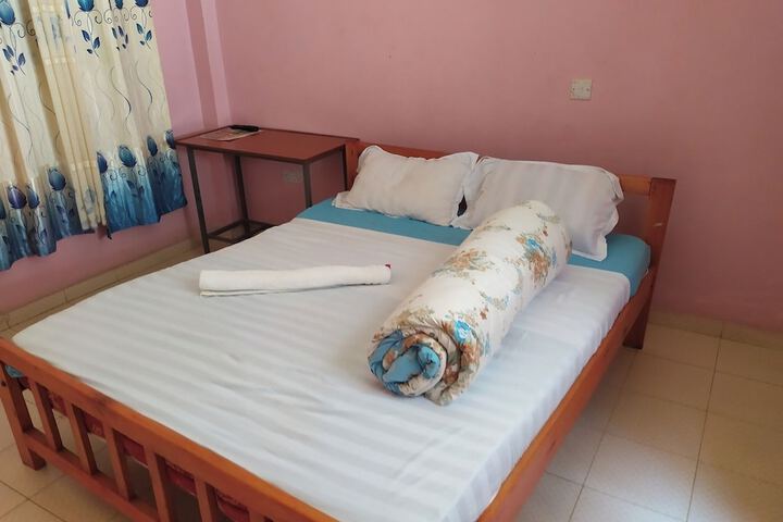 Room 9 of 36