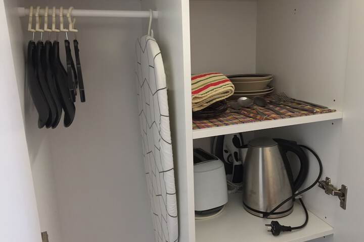 Room 27 of 123