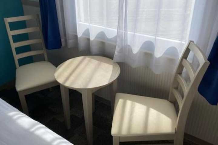 Room 18 of 46