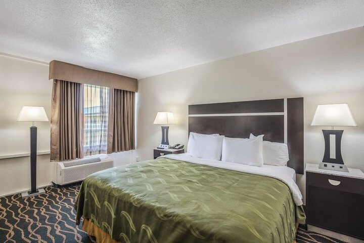 Room 20 of 71