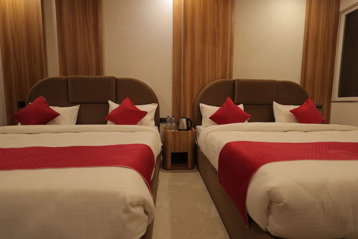 Room 21 of 83