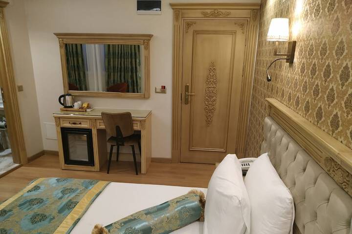 Room 31 of 67