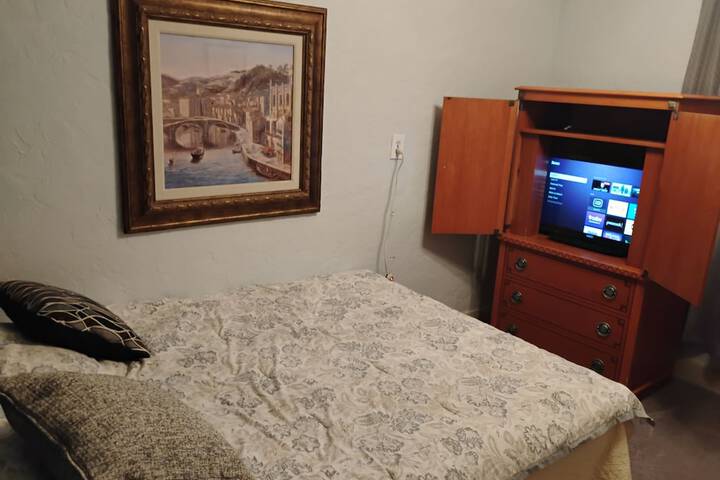Room 5 of 28