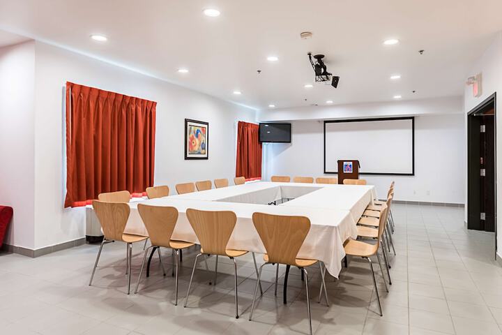 Meeting facility